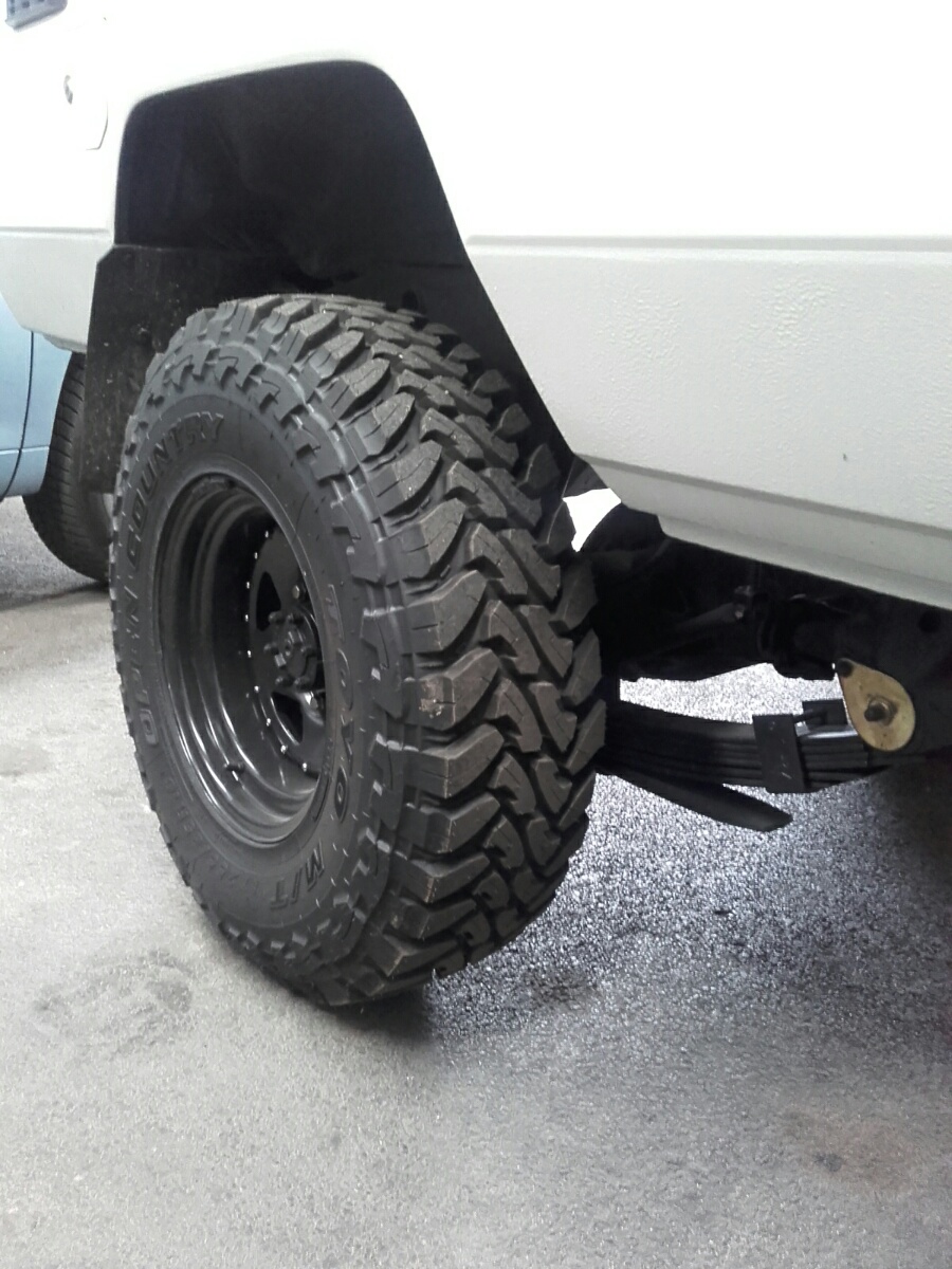 Toyo OPEN COUNTRY M/T 255/85R16